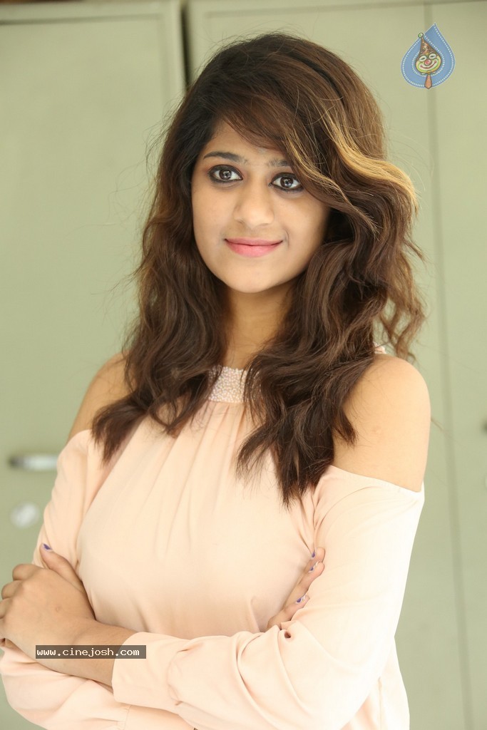 Harini New Stills - 9 / 98 photos