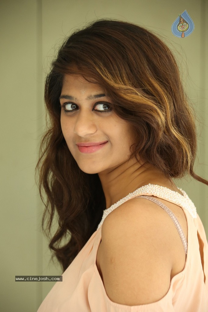 Harini New Stills - 50 / 98 photos