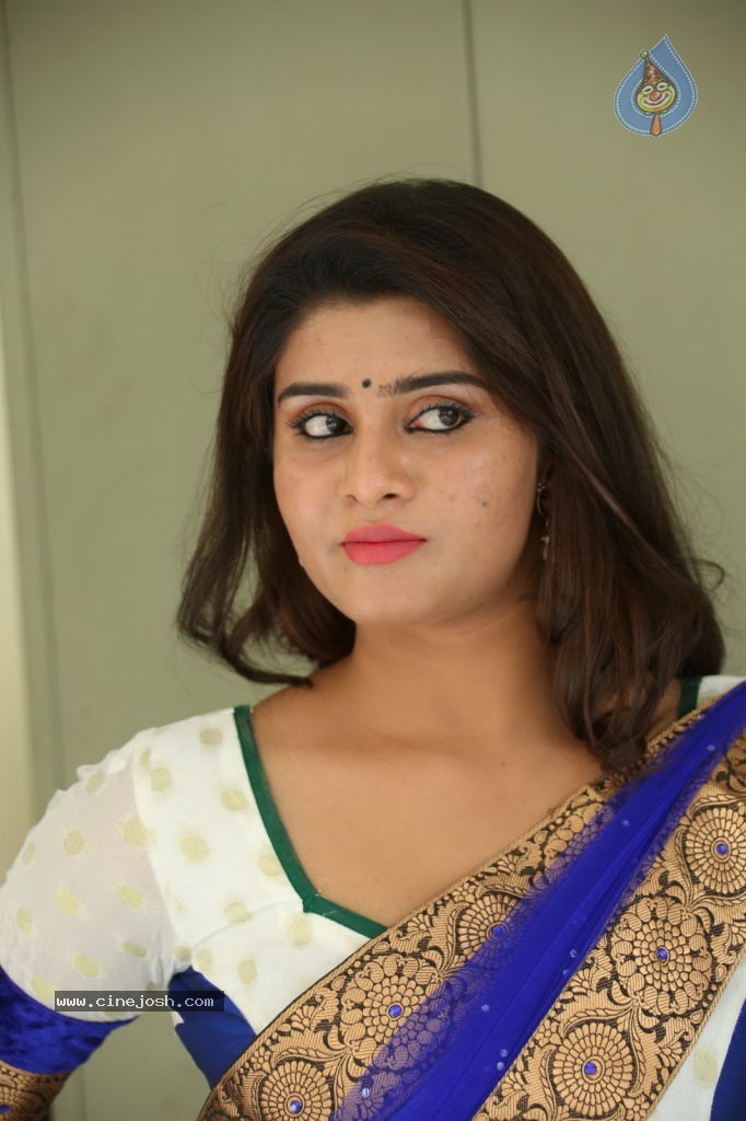 Harini Spicy Stills - 41 / 110 photos