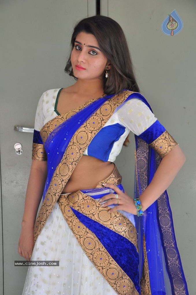 Harini Spicy Stills - 54 / 110 photos