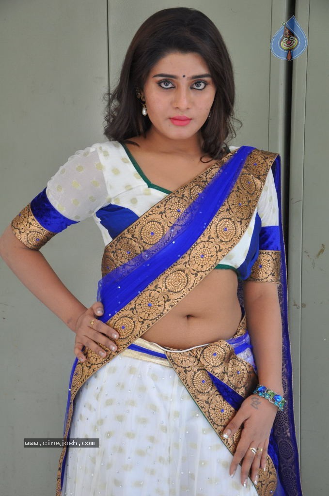 Harini Spicy Stills - 75 / 110 photos