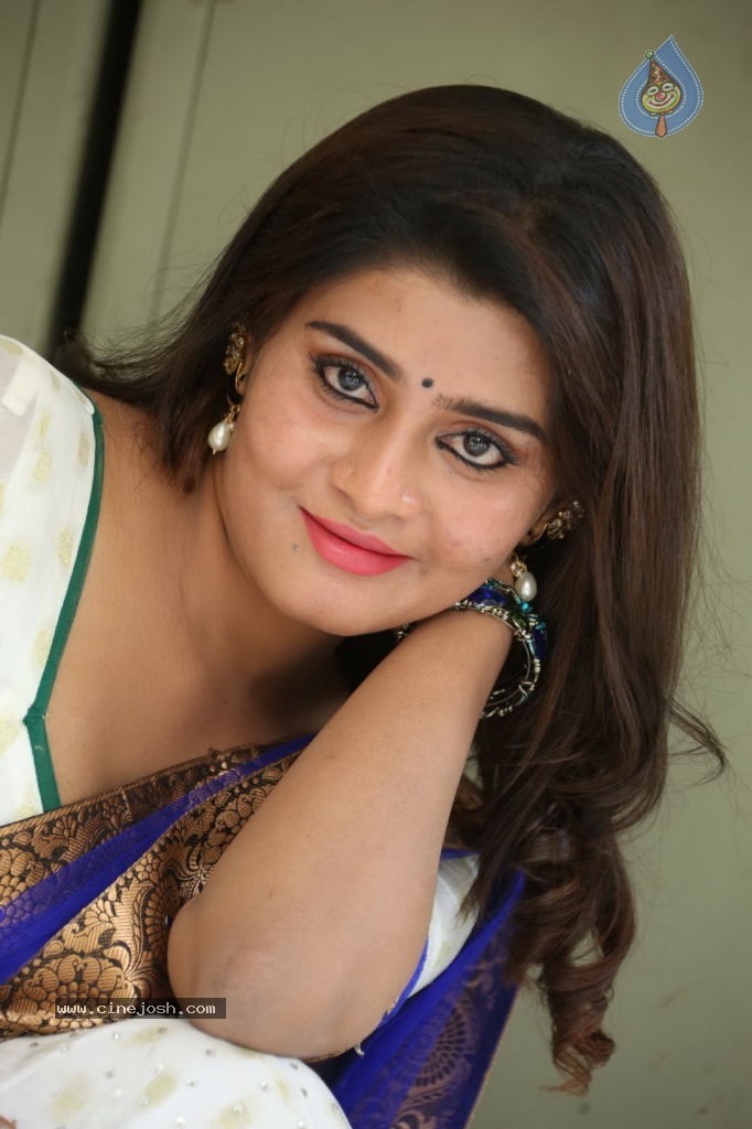 Harini Spicy Stills - 81 / 110 photos