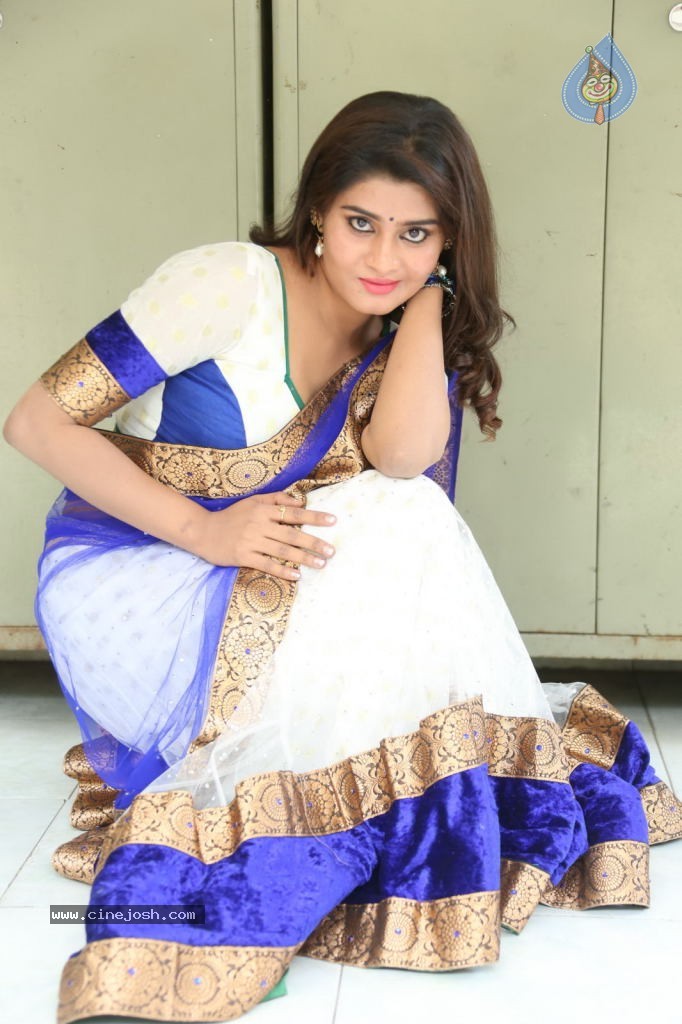 Harini Spicy Stills - 93 / 110 photos