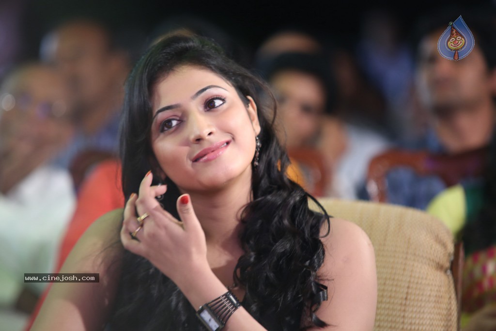 Haripriya Gallery - 9 / 40 photos