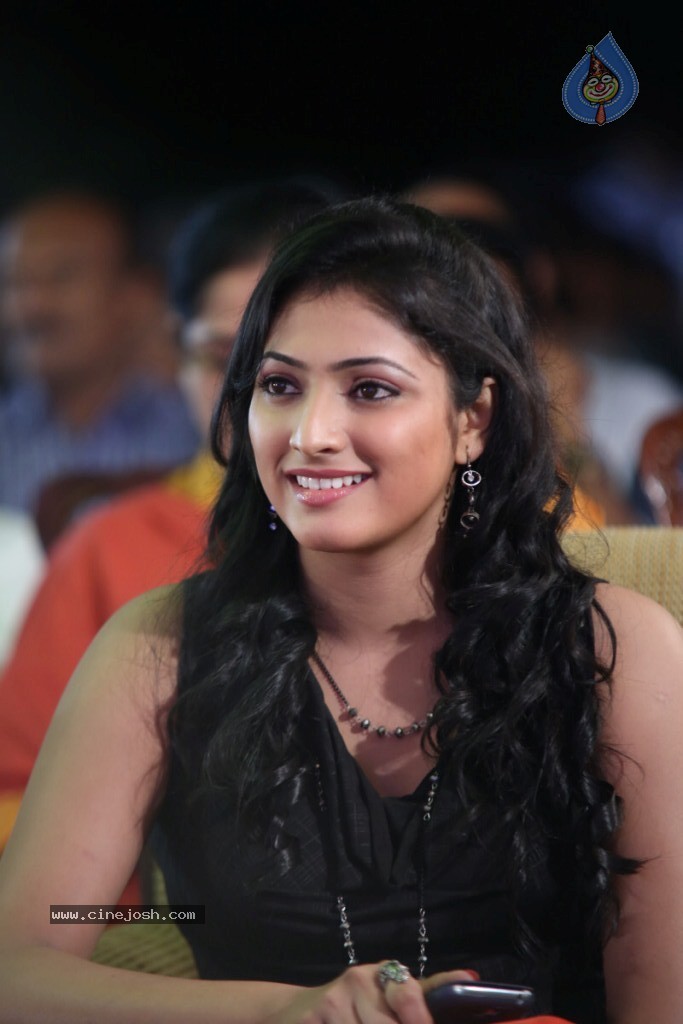 Haripriya Gallery - 30 / 40 photos