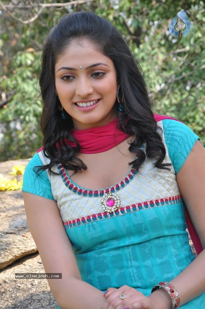 Haripriya Latest Photos - 42 / 47 photos