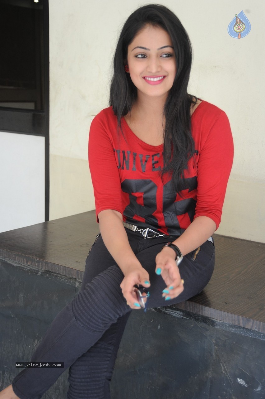 Haripriya Latest Pics - 57 / 79 photos