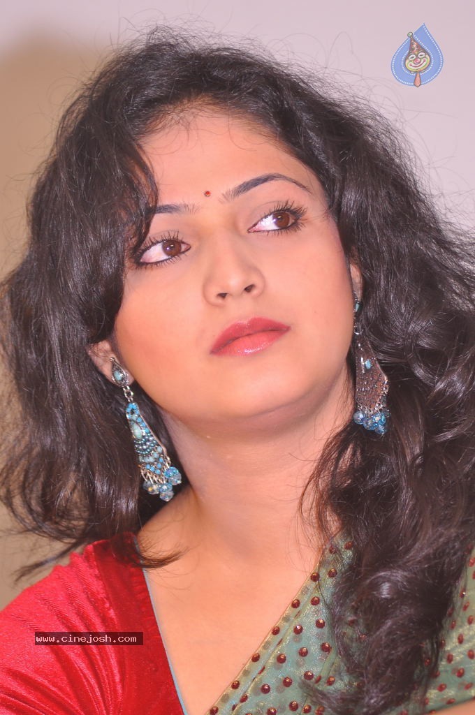 Haripriya Latest Stills - 1 / 85 photos