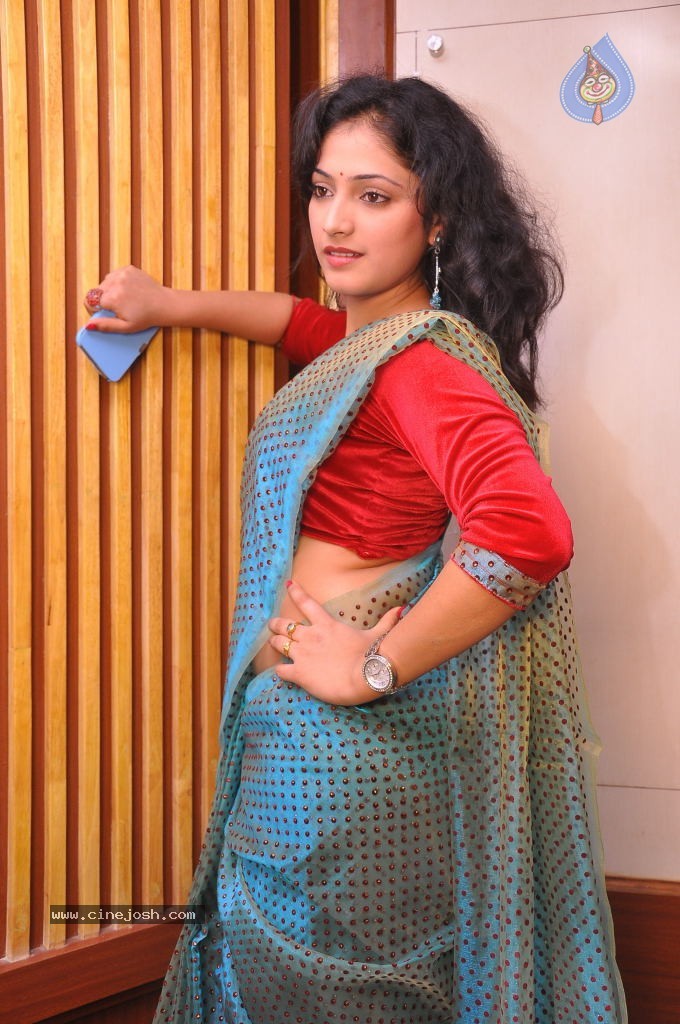 Haripriya Latest Stills - 34 / 85 photos