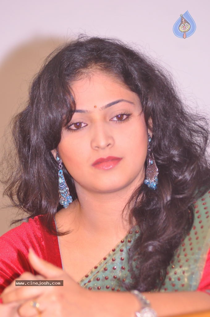 Haripriya Latest Stills - 79 / 85 photos