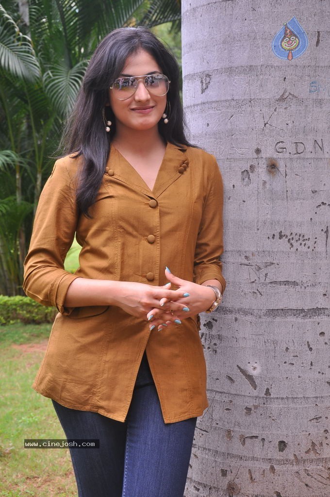 Haripriya Latest Stills - 35 / 104 photos