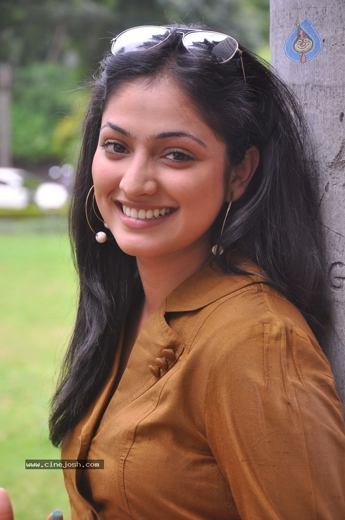 Haripriya Latest Stills - 45 / 104 photos