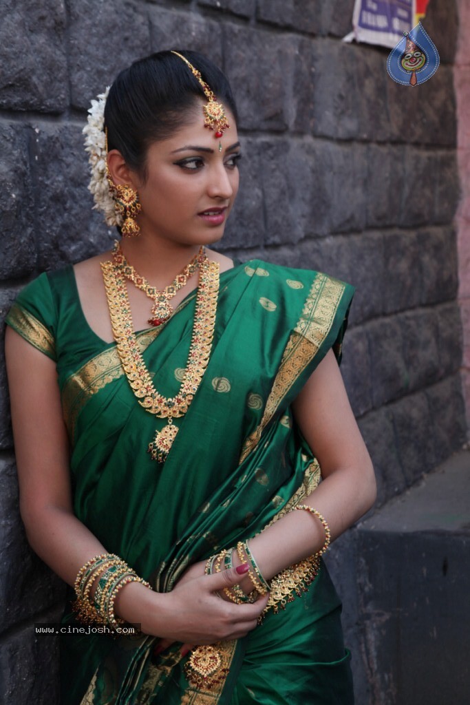 Haripriya Latest Stills - 8 / 77 photos