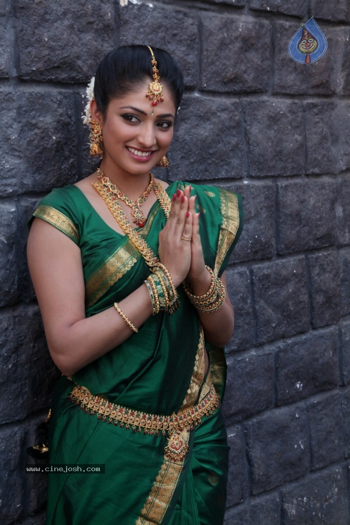 Haripriya Latest Stills - 48 / 77 photos