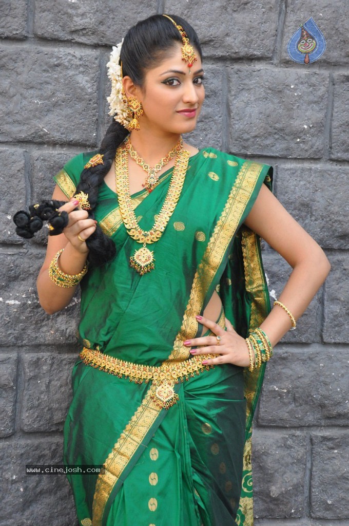 Haripriya Latest Stills - 73 / 77 photos