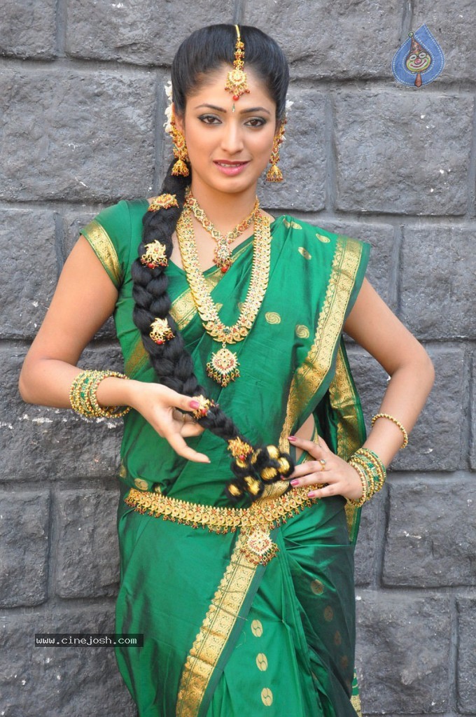 Haripriya Latest Stills - 76 / 77 photos