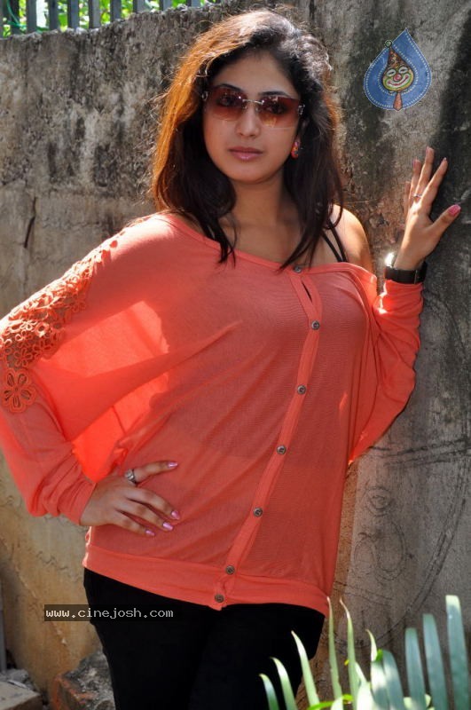 Haripriya Latest Stills - 40 / 89 photos