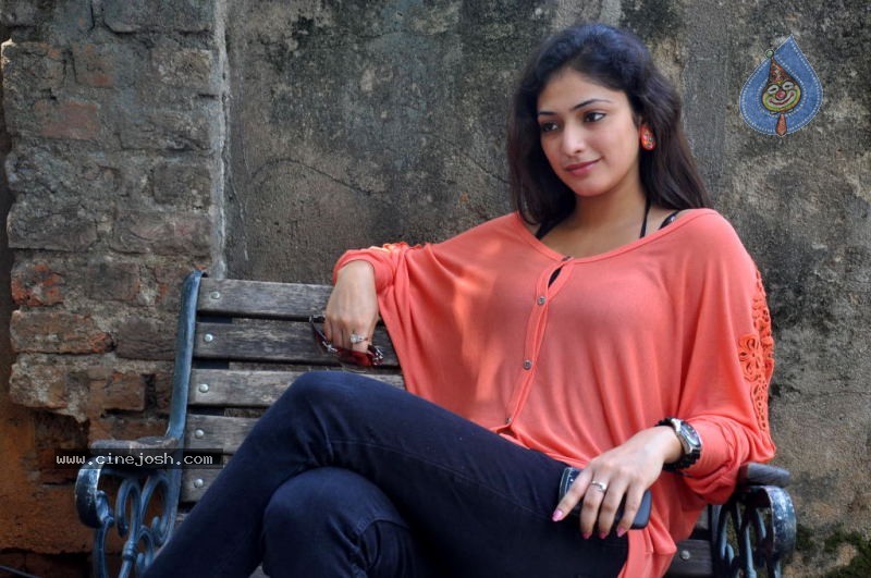 Haripriya Latest Stills - 83 / 89 photos