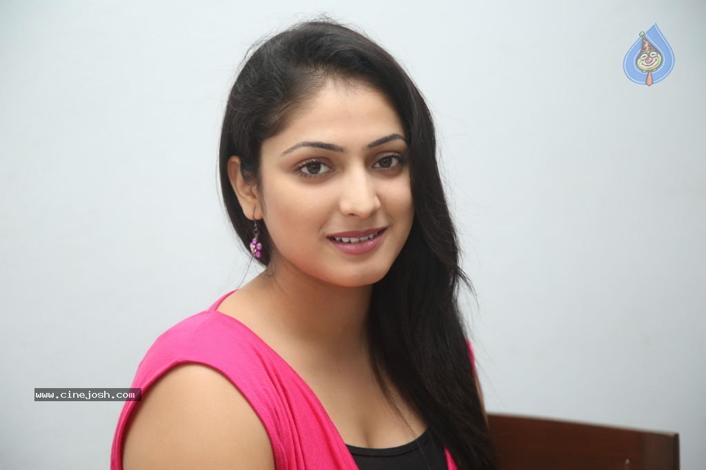 Haripriya New Gallery - 22 / 93 photos