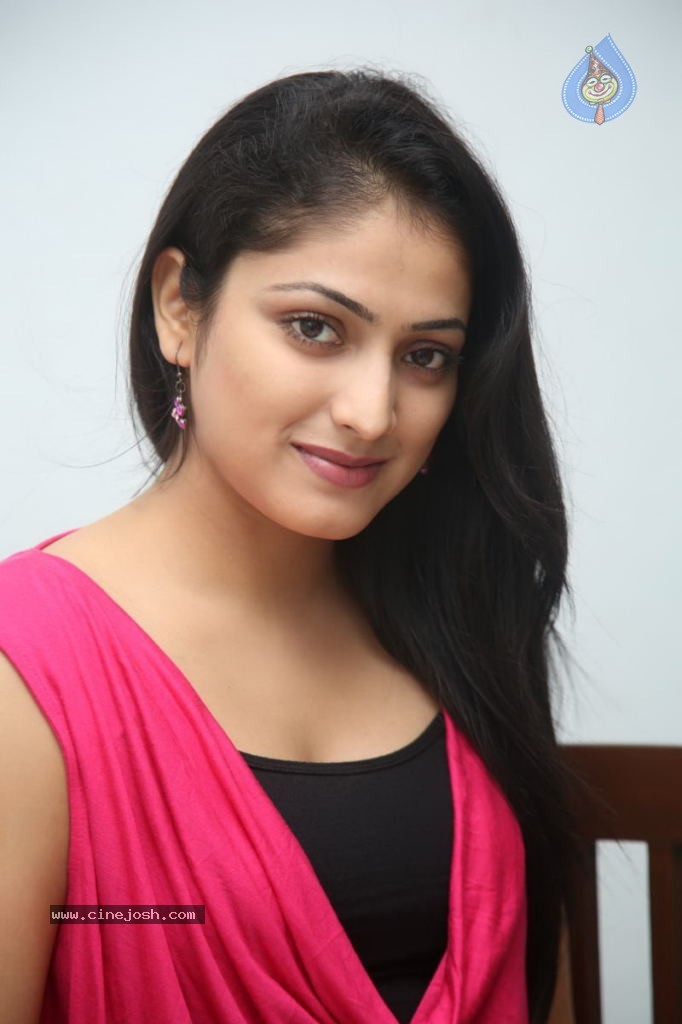 Haripriya New Gallery - 48 / 93 photos