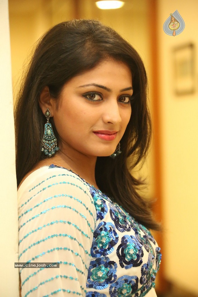 Haripriya New Gallery - 66 / 107 photos