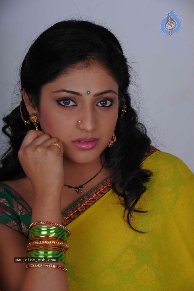 Haripriya New Gallery - 73 / 77 photos