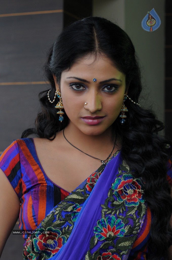 Haripriya New Images - 57 / 71 photos