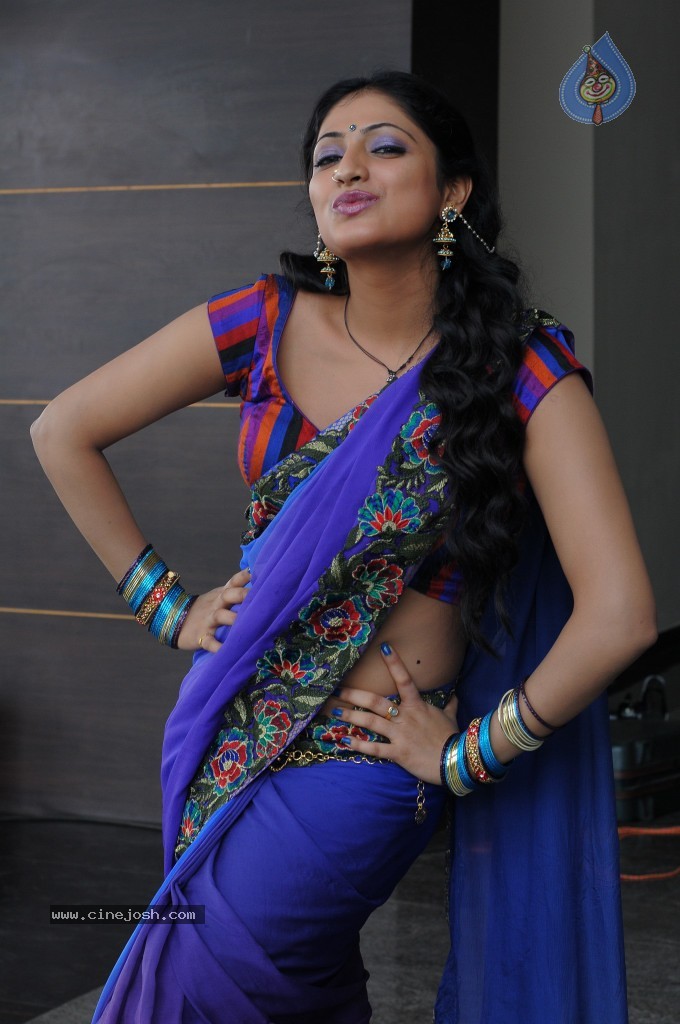 Haripriya New Images - 64 / 71 photos