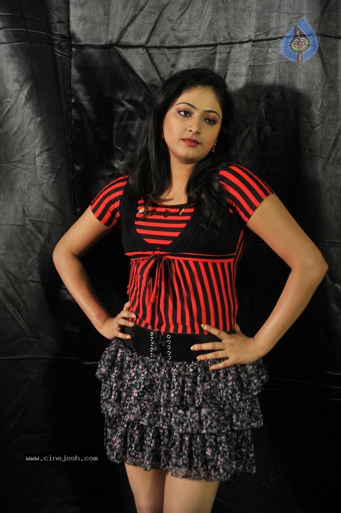 Haripriya New Images  - 50 / 56 photos