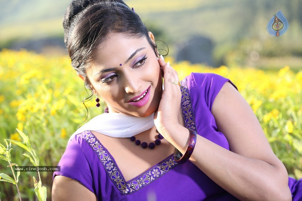 Haripriya New Pics - 69 / 77 photos