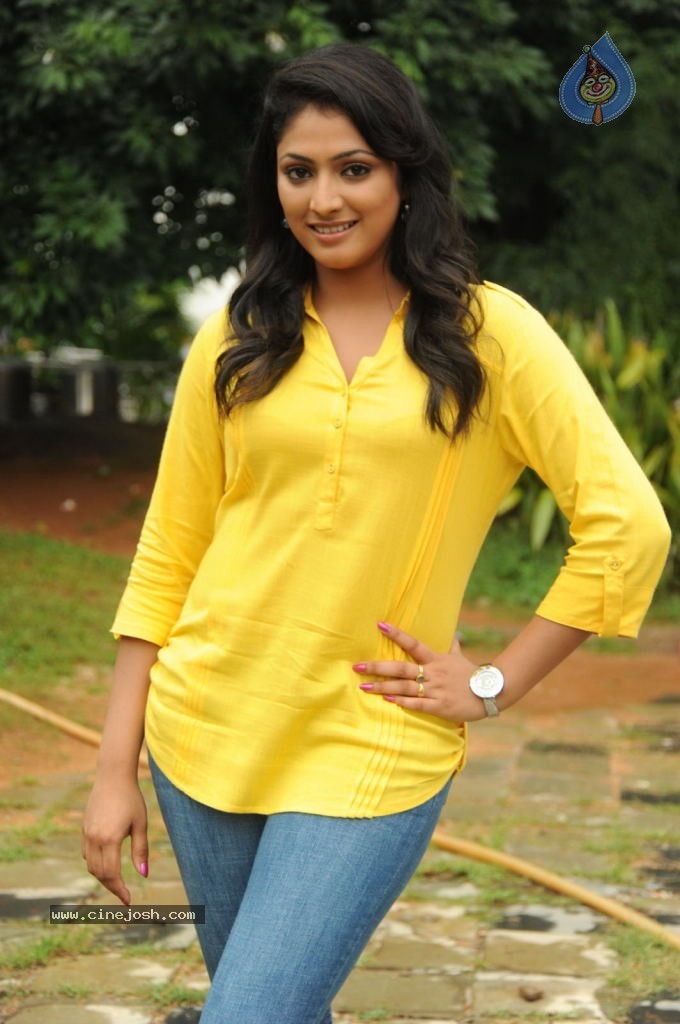 Haripriya Pics - 8 / 56 photos