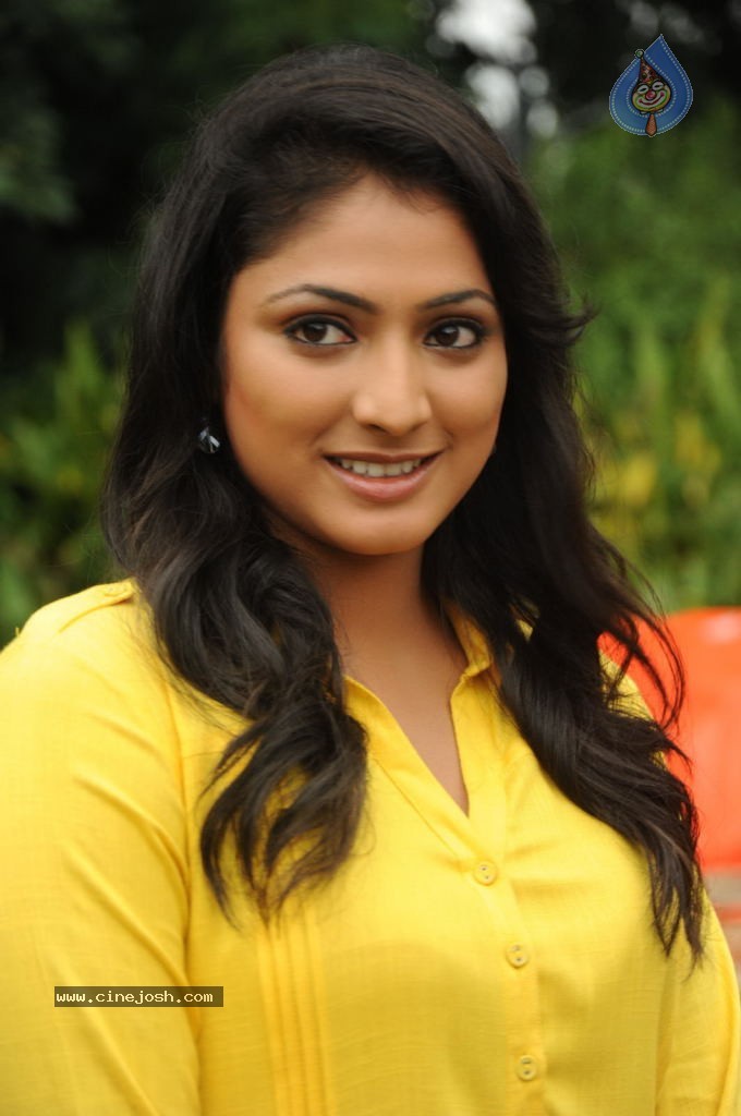 Haripriya Pics - 52 / 56 photos