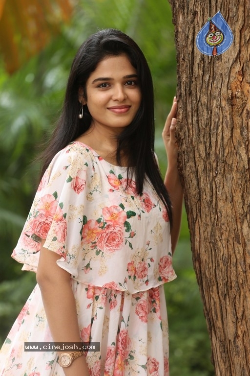 Harshitha Chowdary Photos - 6 / 11 photos