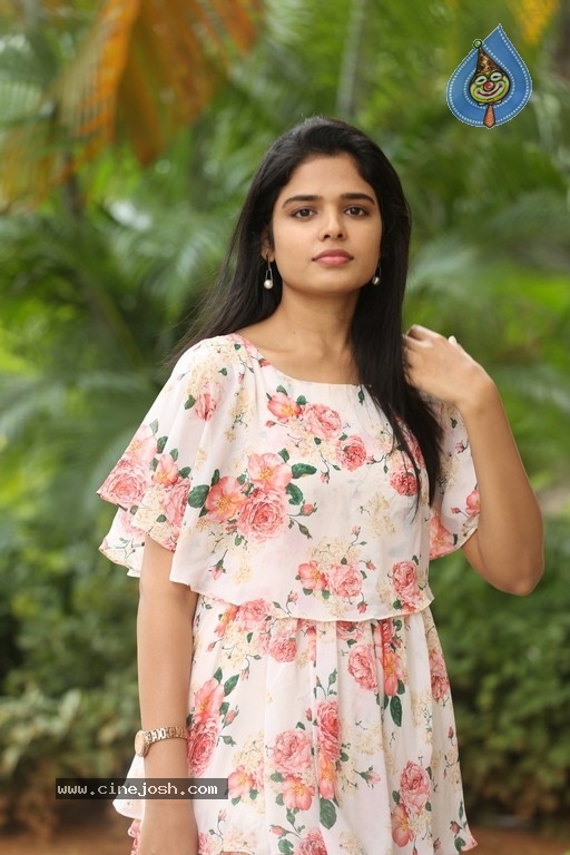 Harshitha Chowdary Photos - 7 / 11 photos