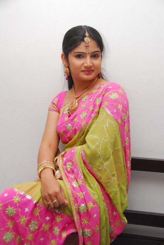 Hasini Stills - Alalu Heroine - 2 / 33 photos