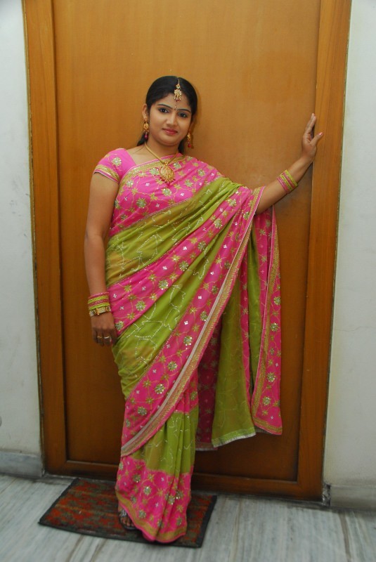 Hasini Stills - Alalu Heroine - 28 / 33 photos