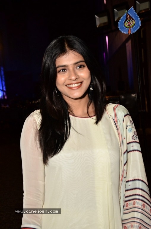 Hebah Patel Photos - 28 / 31 photos