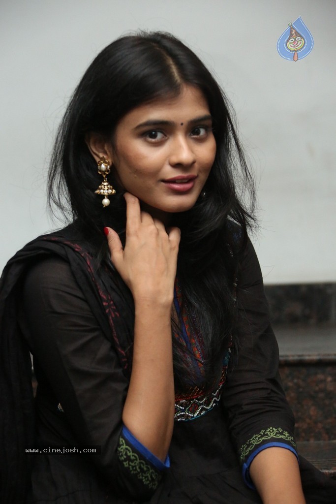 Hebha Patel Stills - 54 / 55 photos