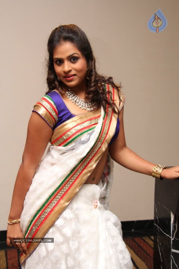 Hemalatha Hot Stills - 20 / 62 photos