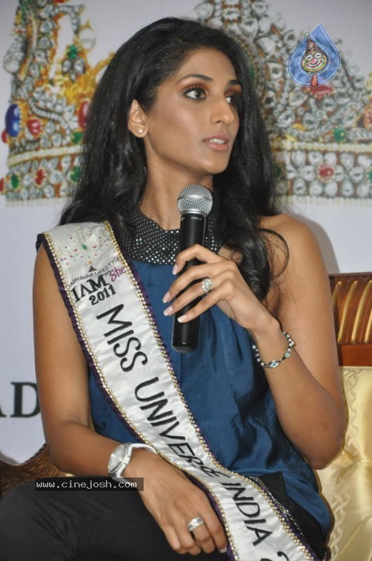 I AM SHE Miss Universe Vasuki Photos - 31 / 33 photos