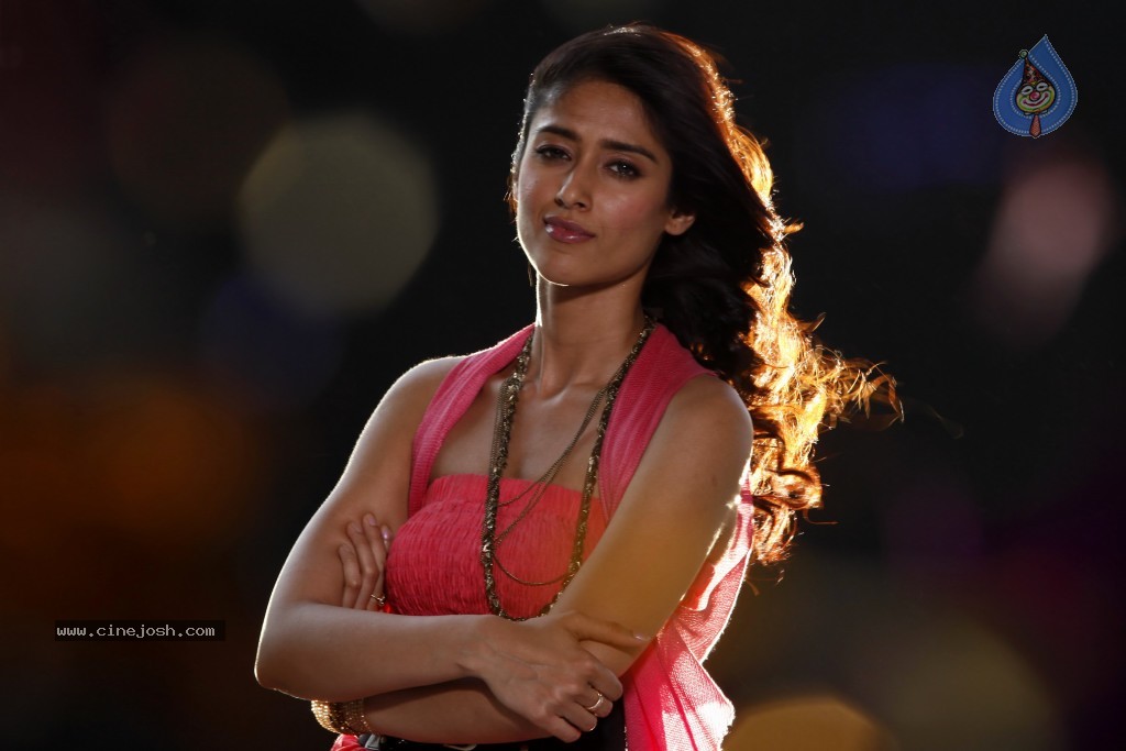 Ileana New Gallery - 29 / 62 photos