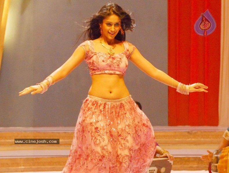 Ileana New Photo Gallery  - 12 / 78 photos