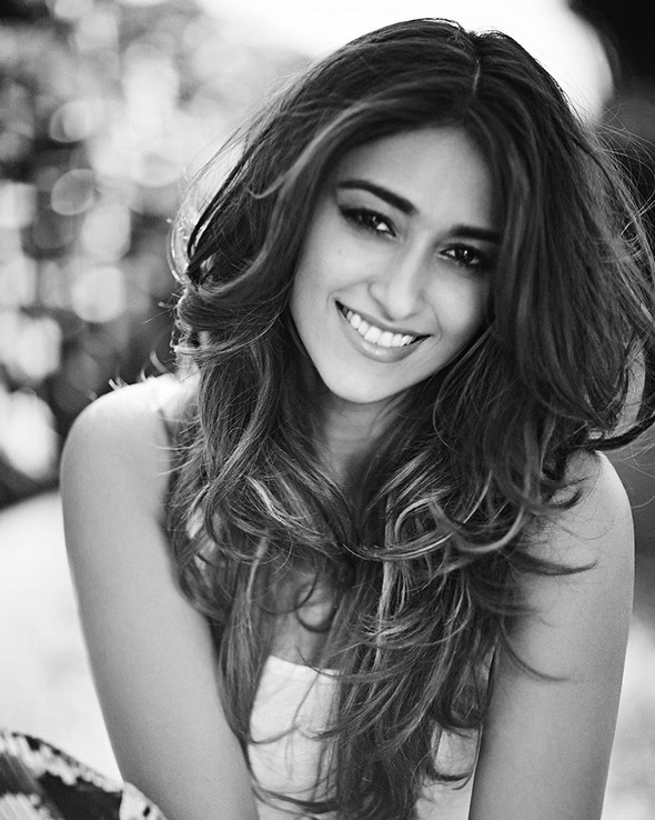 Ileana Photos - 15 / 17 photos