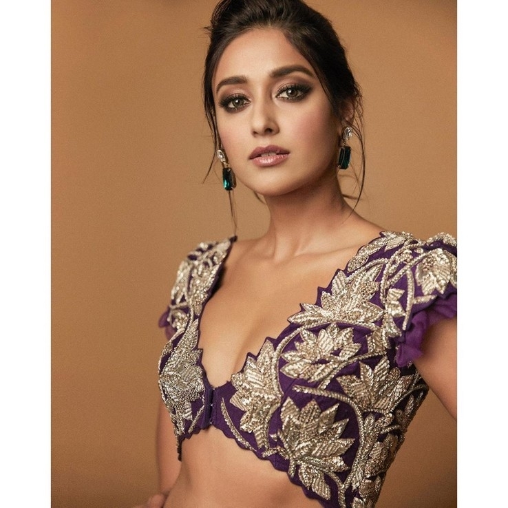 Ileana Stills - 9 / 11 photos