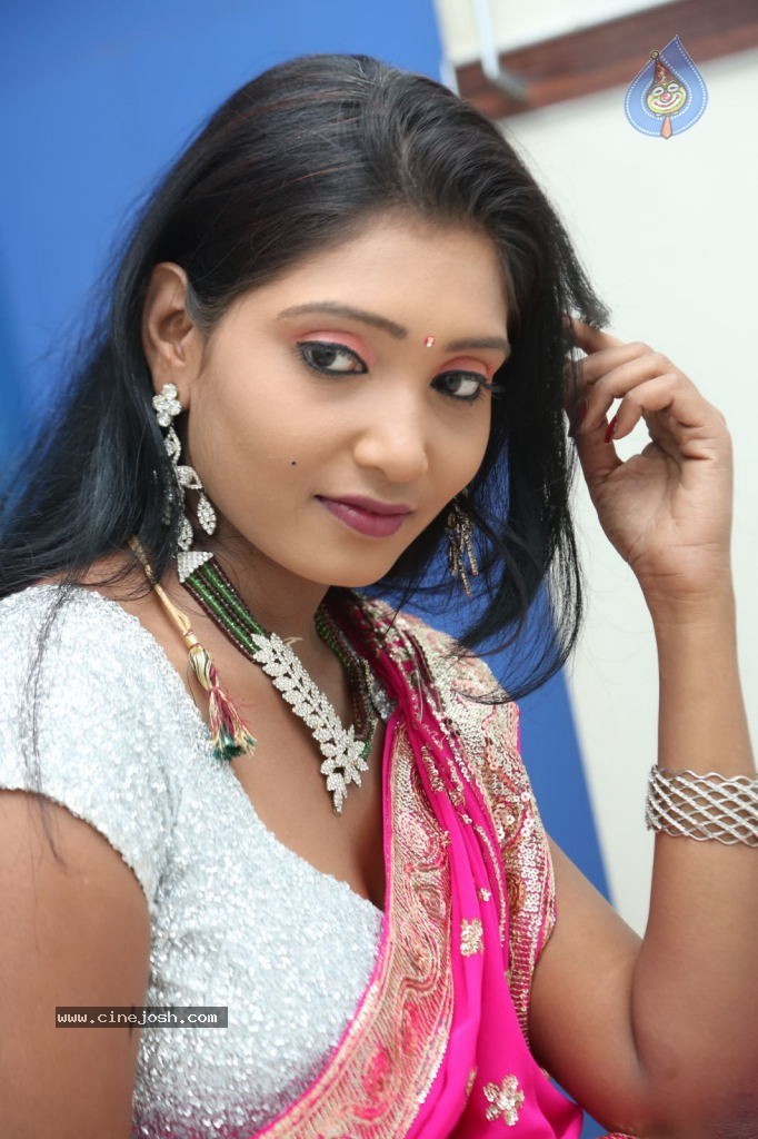 Isha Hot Stills - 2 / 76 photos