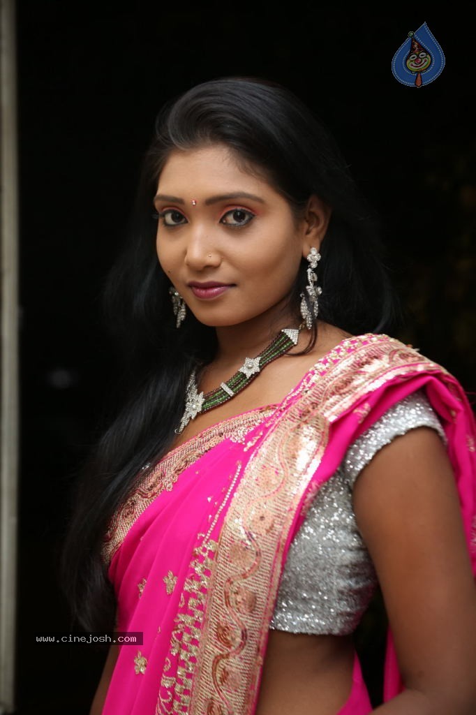 Isha Hot Stills - 74 / 76 photos