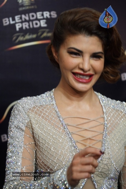 Jacqueline Fernandez Images - 5 / 18 photos