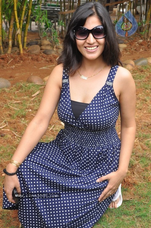 Janaitha Stills - 13 / 30 photos