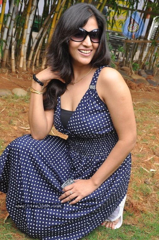 Janaitha Stills - 30 / 30 photos