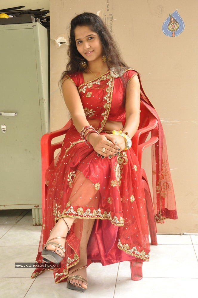 Jayanthi New Stills - 33 / 89 photos